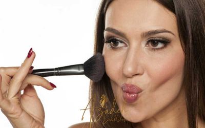 برجسته کردن گونه با میکاپ در 6 مرحله